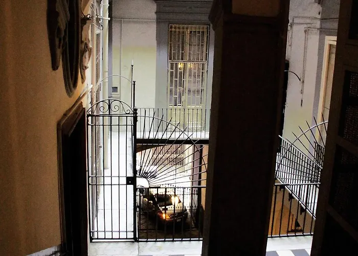 Lejlighed Chiaia Three *