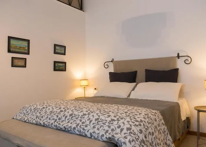 Chiaia Three Lejlighed