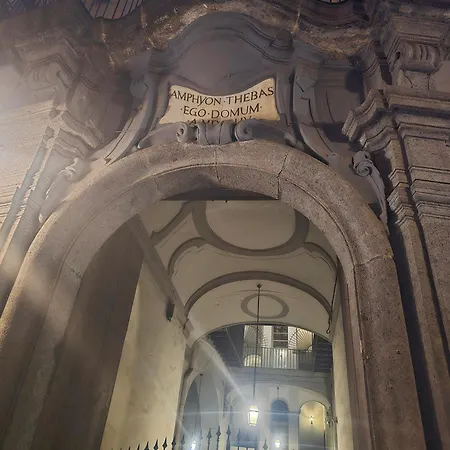 Authentic Toledo - Chiaia Three * Neapel